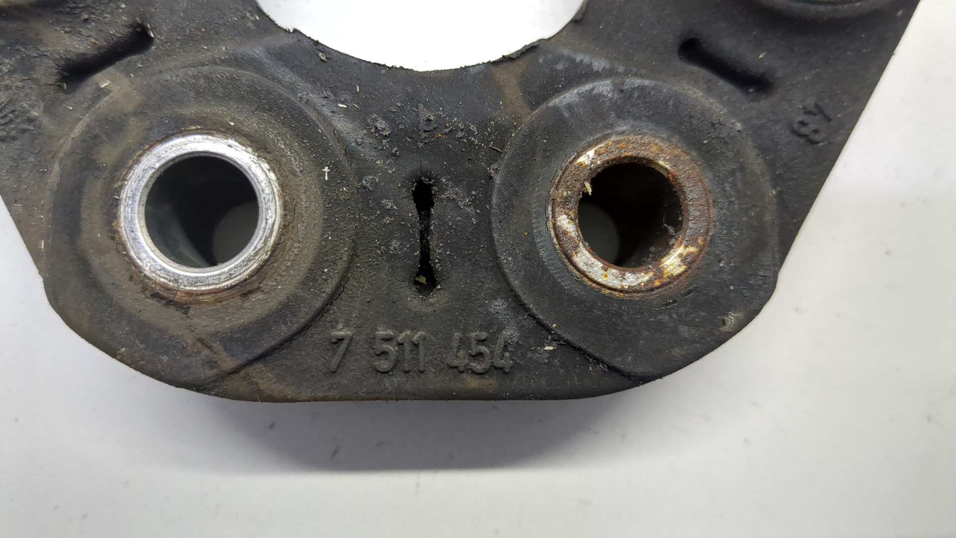 Муфта эластичная карданного вала