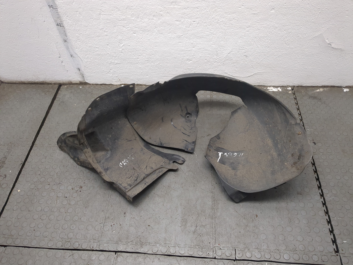 Локер передний левый