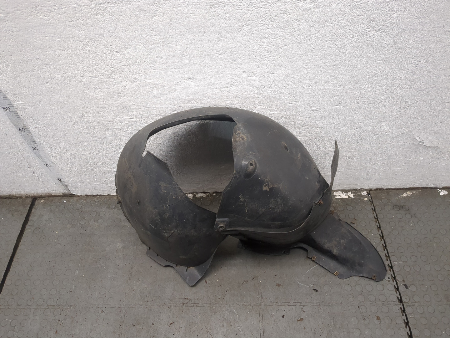 Локер передний левый