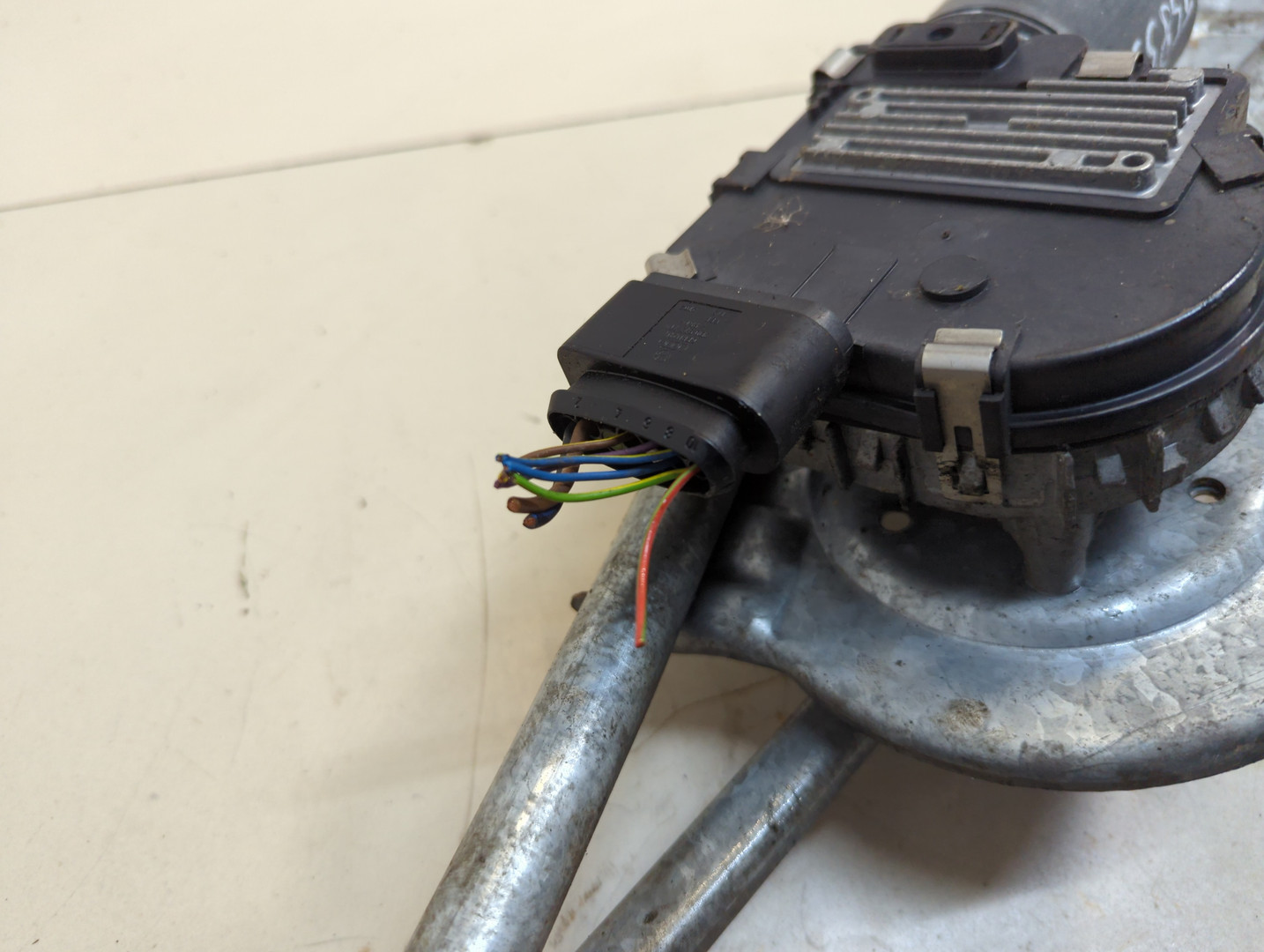 Трапеция стеклоочистителей