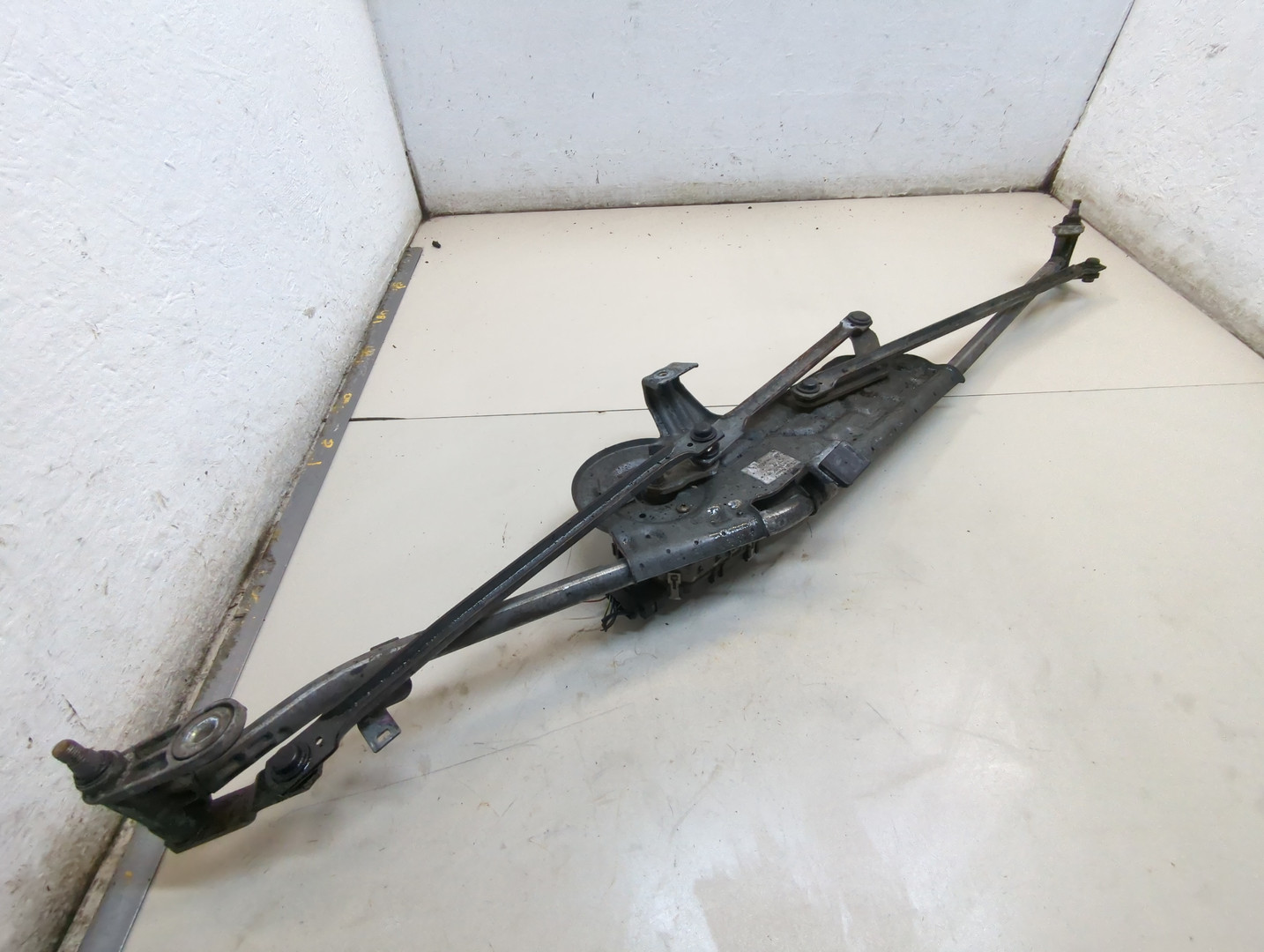 Трапеция стеклоочистителей