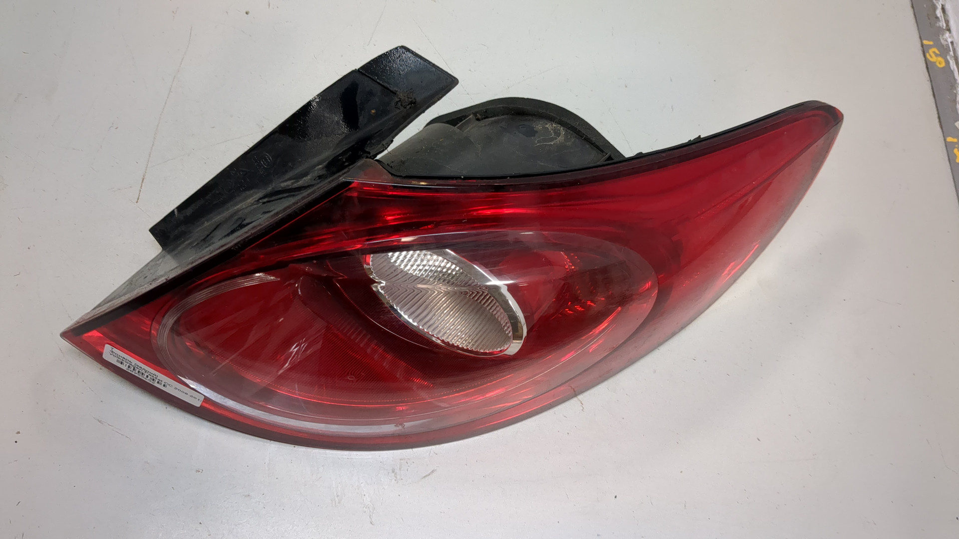 Фонарь задний правый