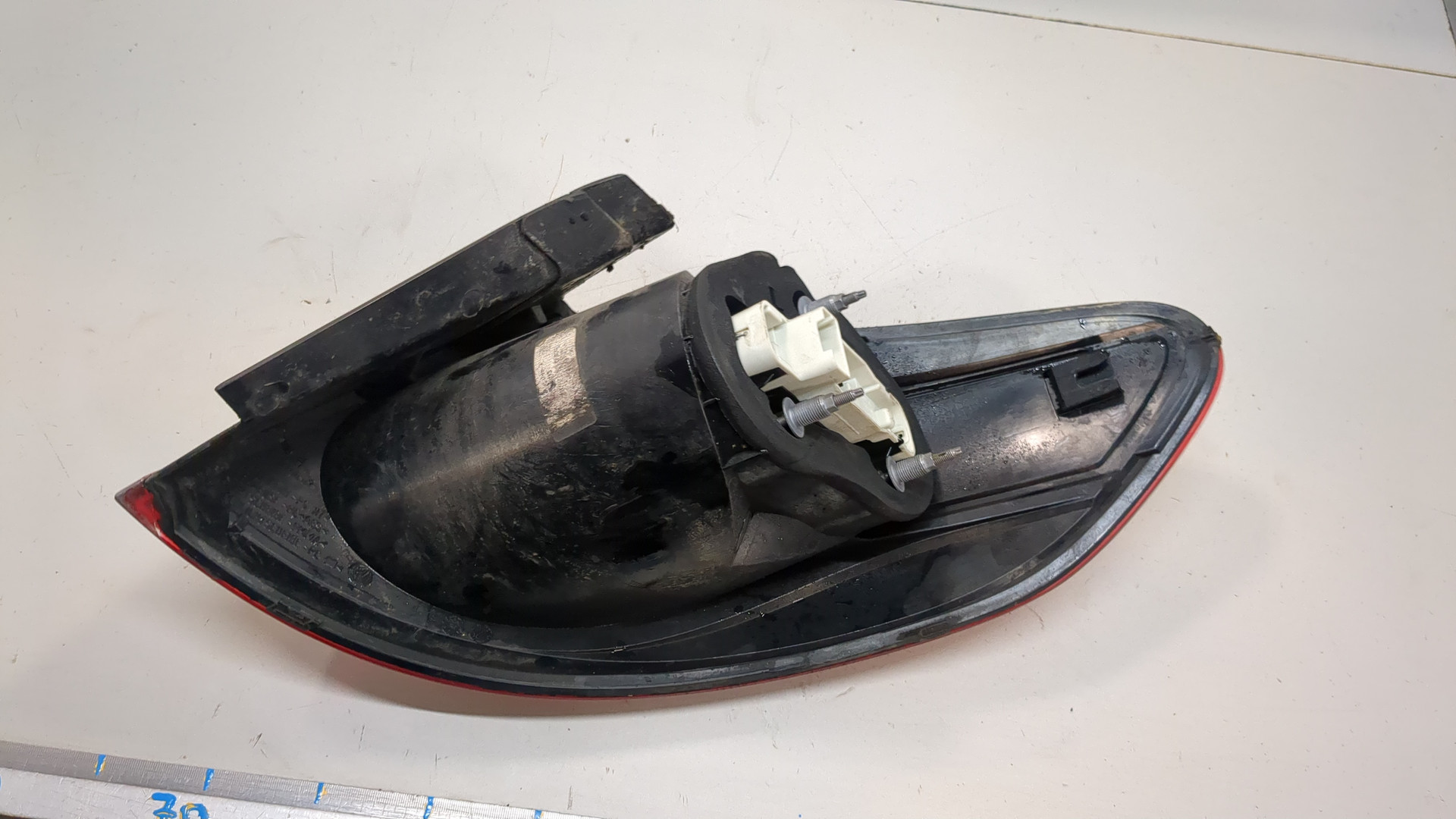 Фонарь задний левый