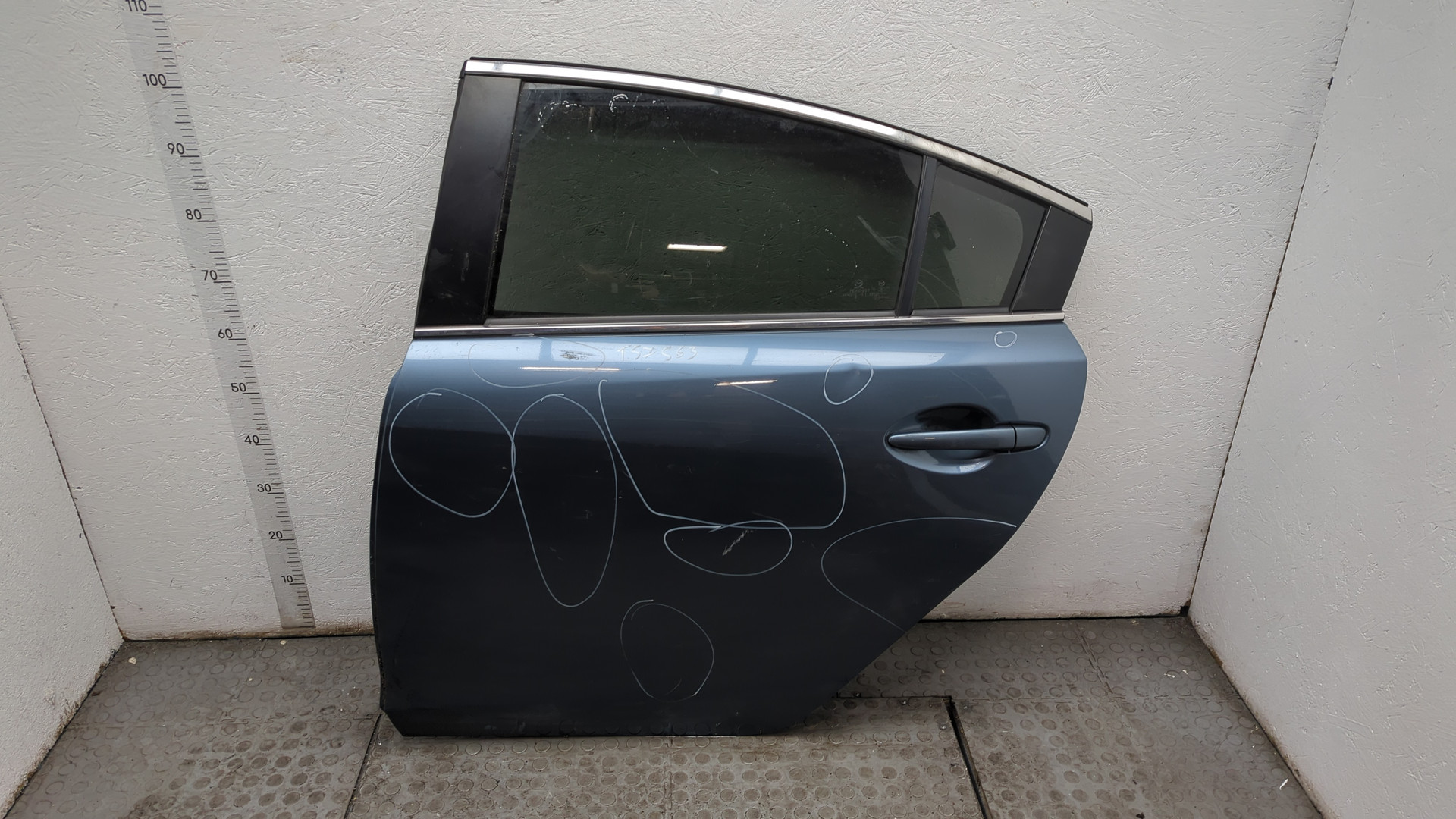 Дверь задняя левая