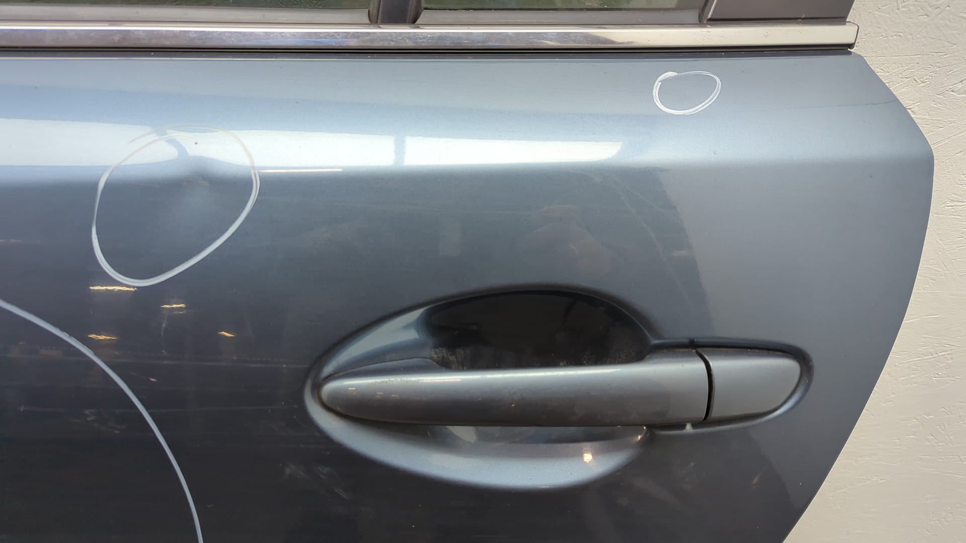 Дверь задняя левая