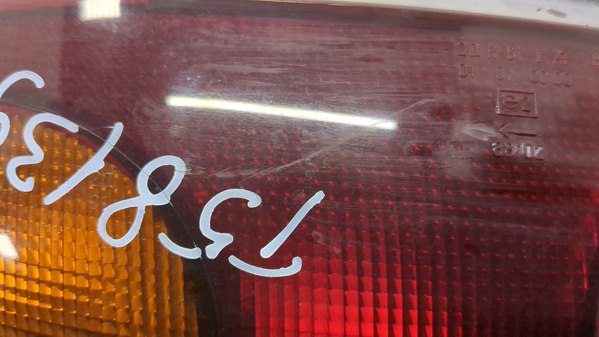 Фонарь задний левый