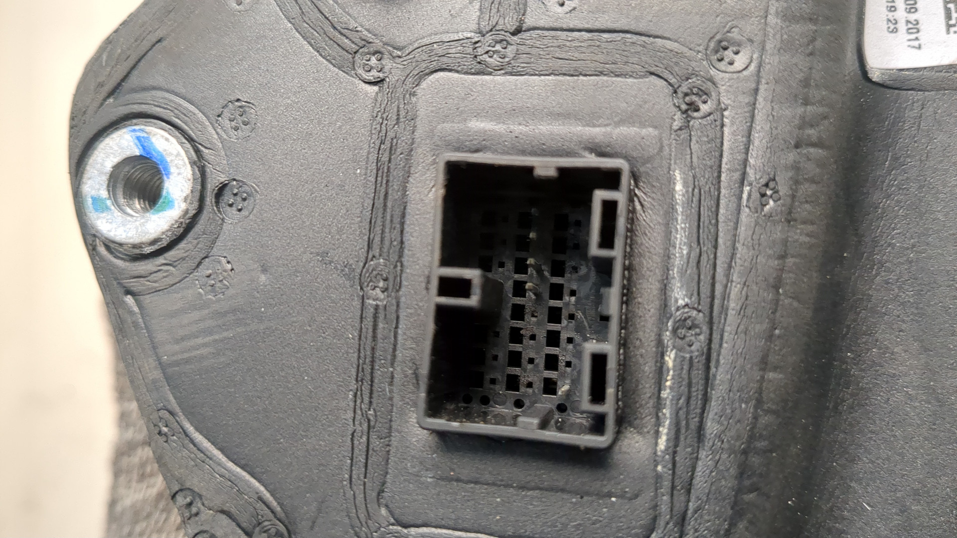 Зеркало левое электрическое