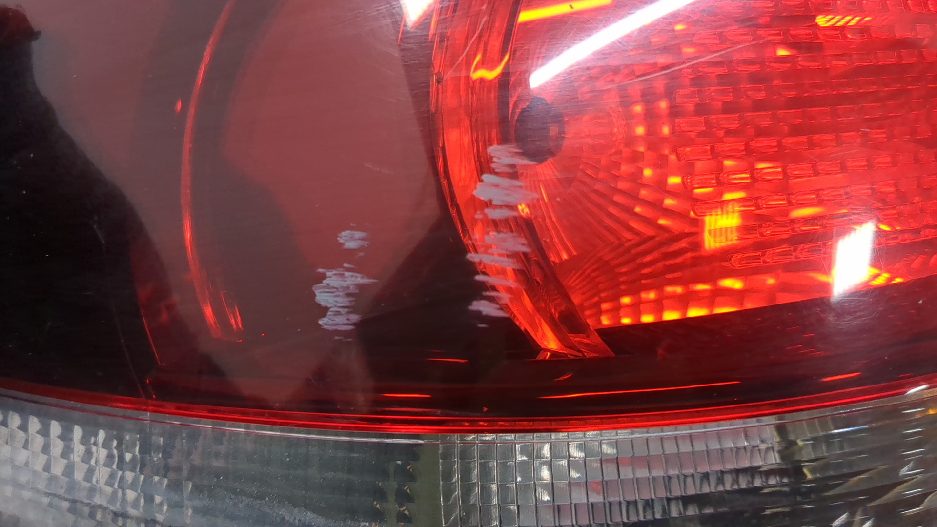 Фонарь задний левый