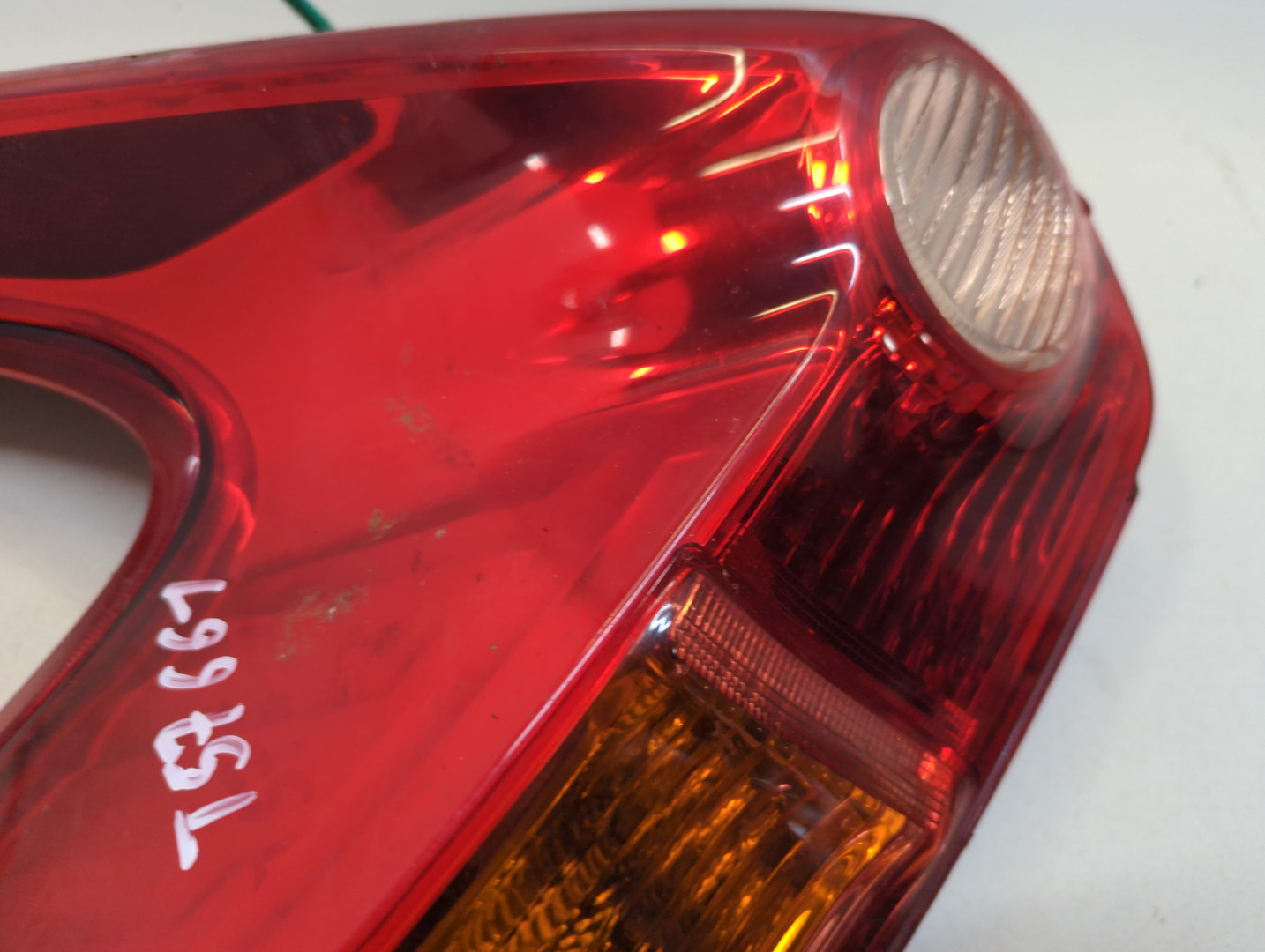 Фонарь задний левый