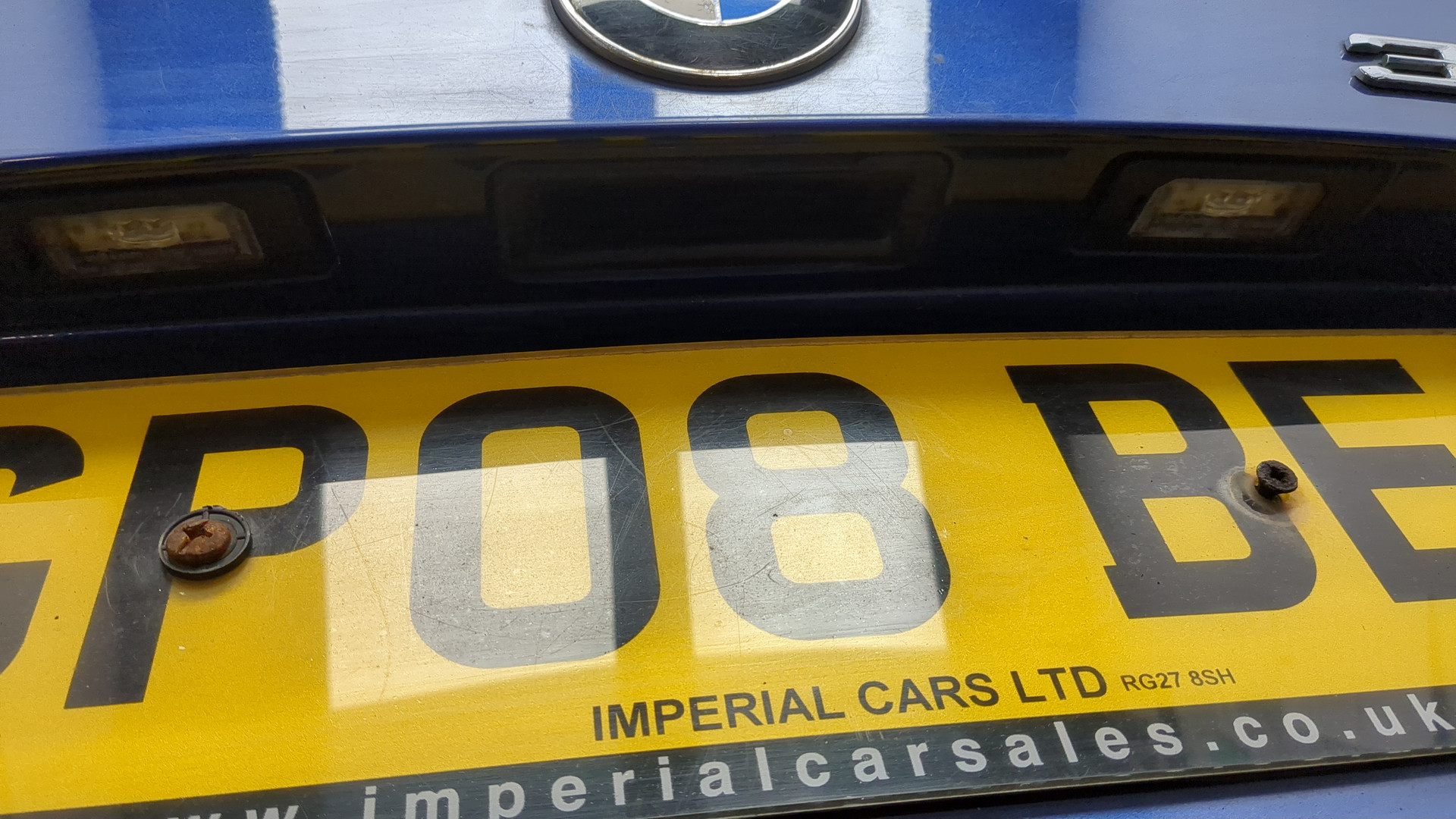 Дверь багажника