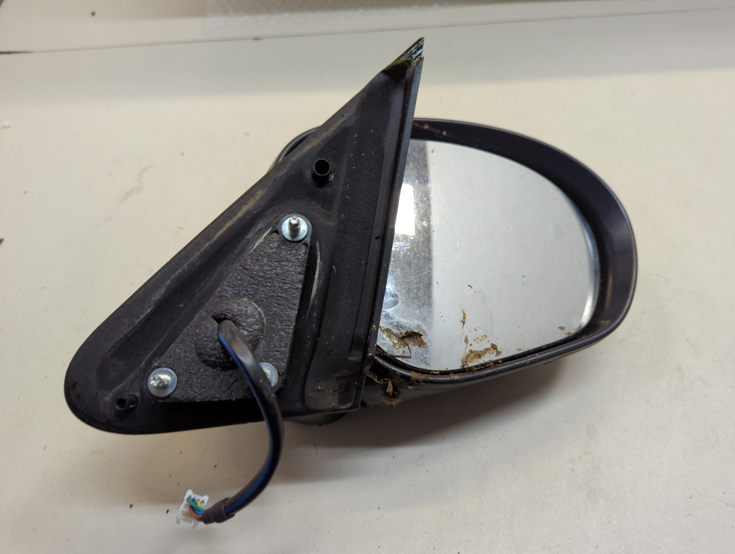 Зеркало правое электрическое