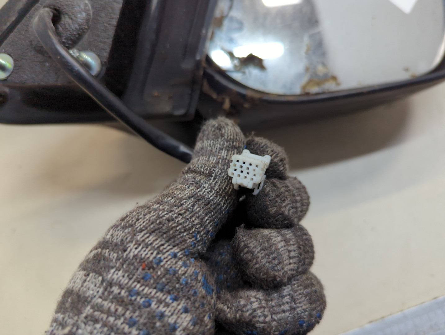 Зеркало правое электрическое