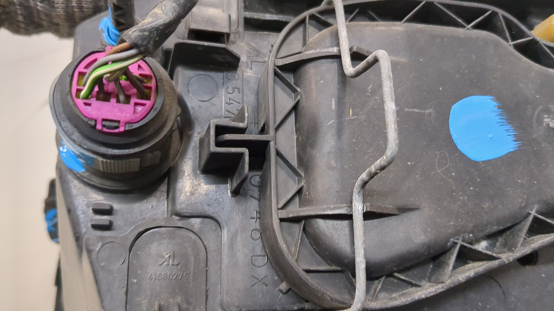 Фара правая