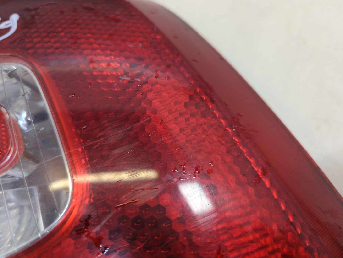 Фонарь задний правый