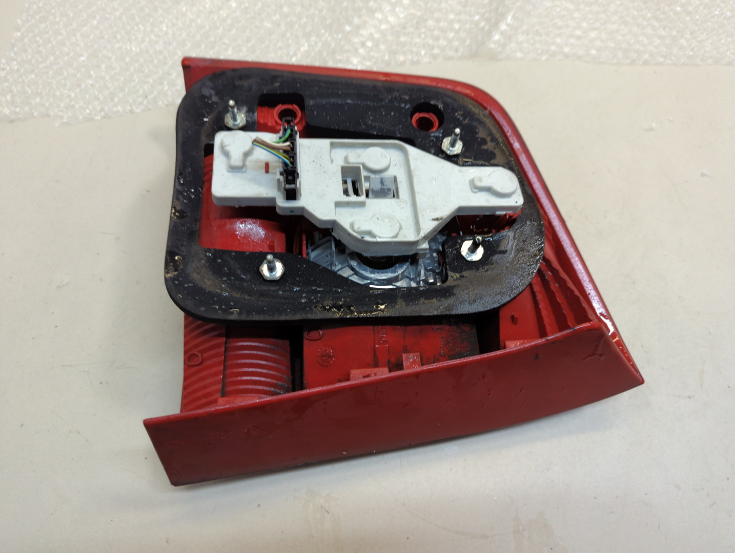 Фонарь задний правый