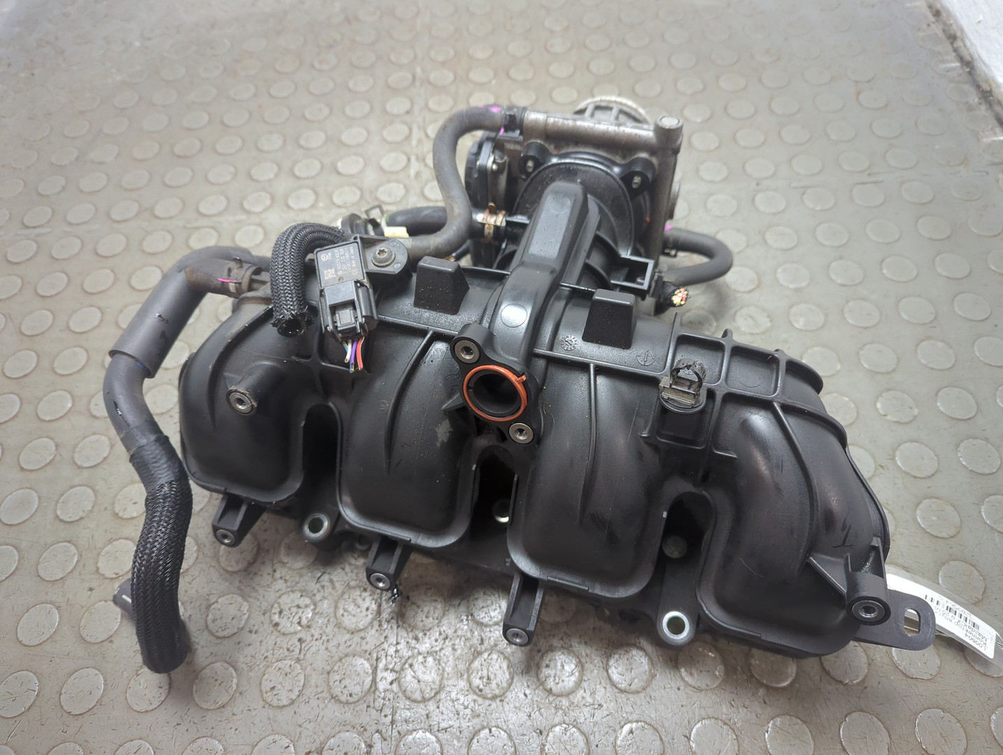 Коллектор впускной