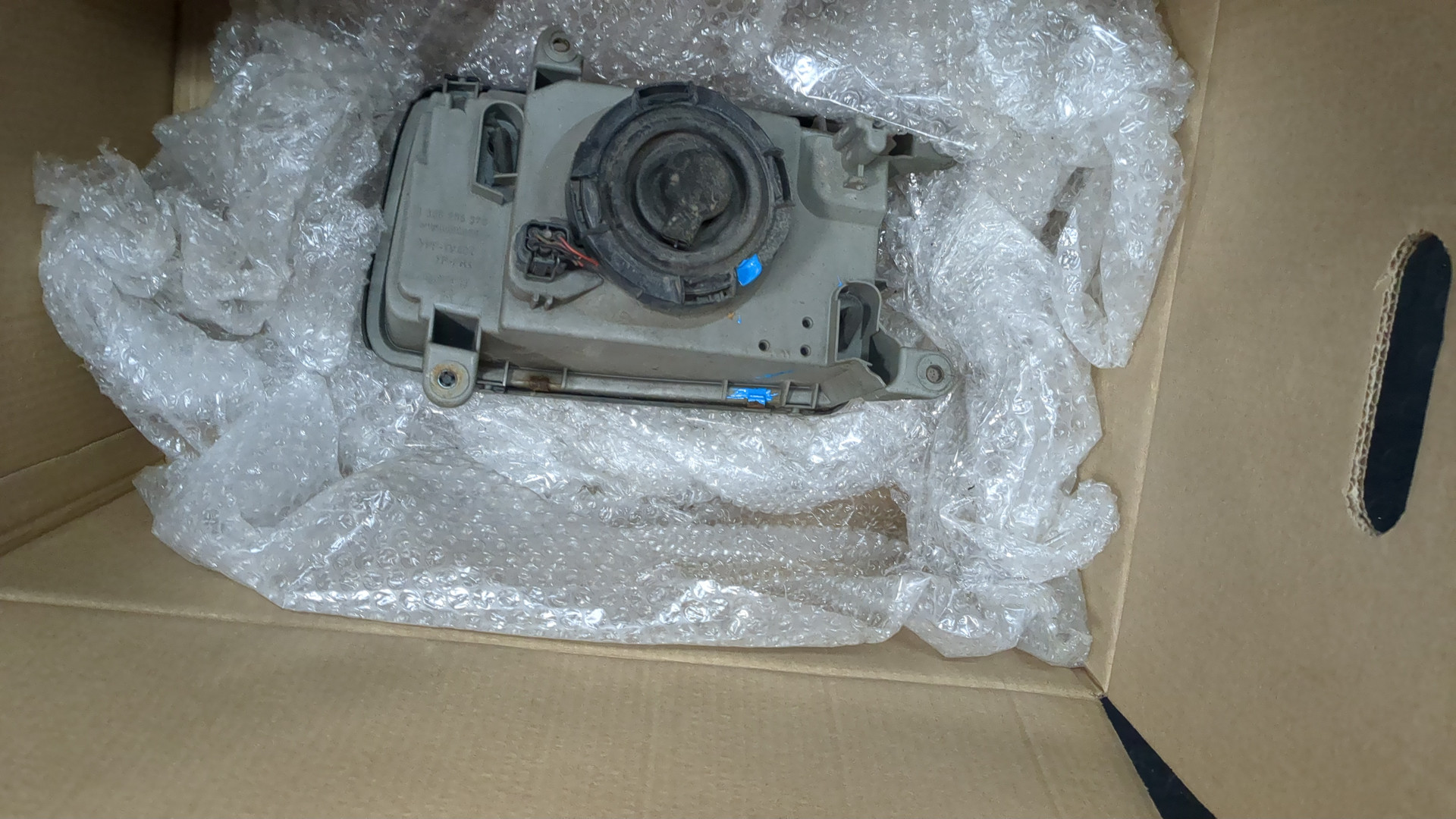 Фара правая