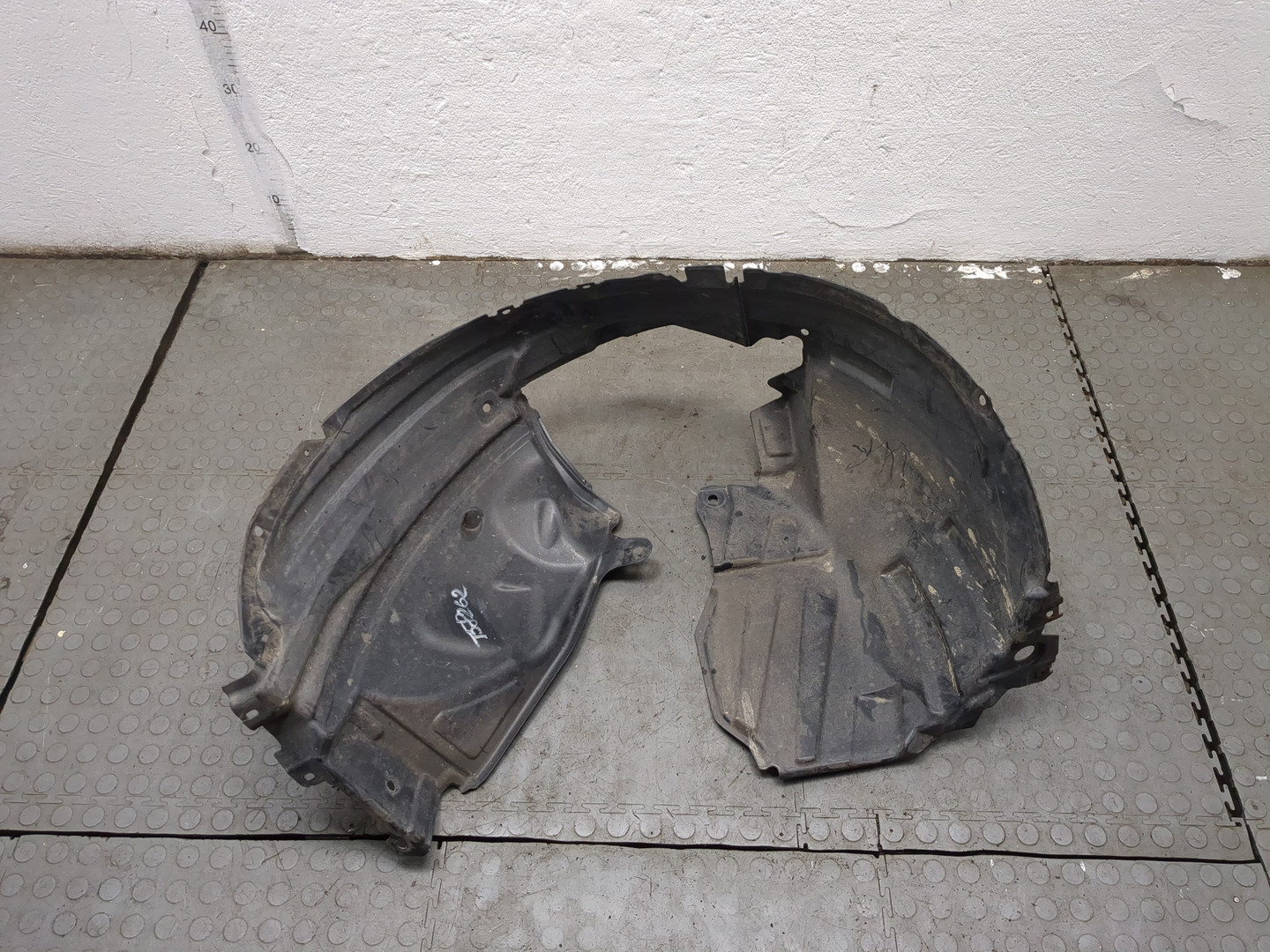 Локер передний правый