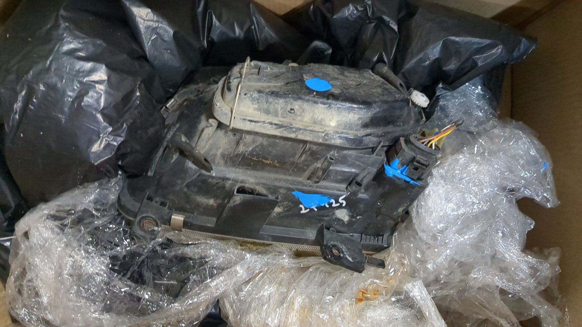 Фара правая