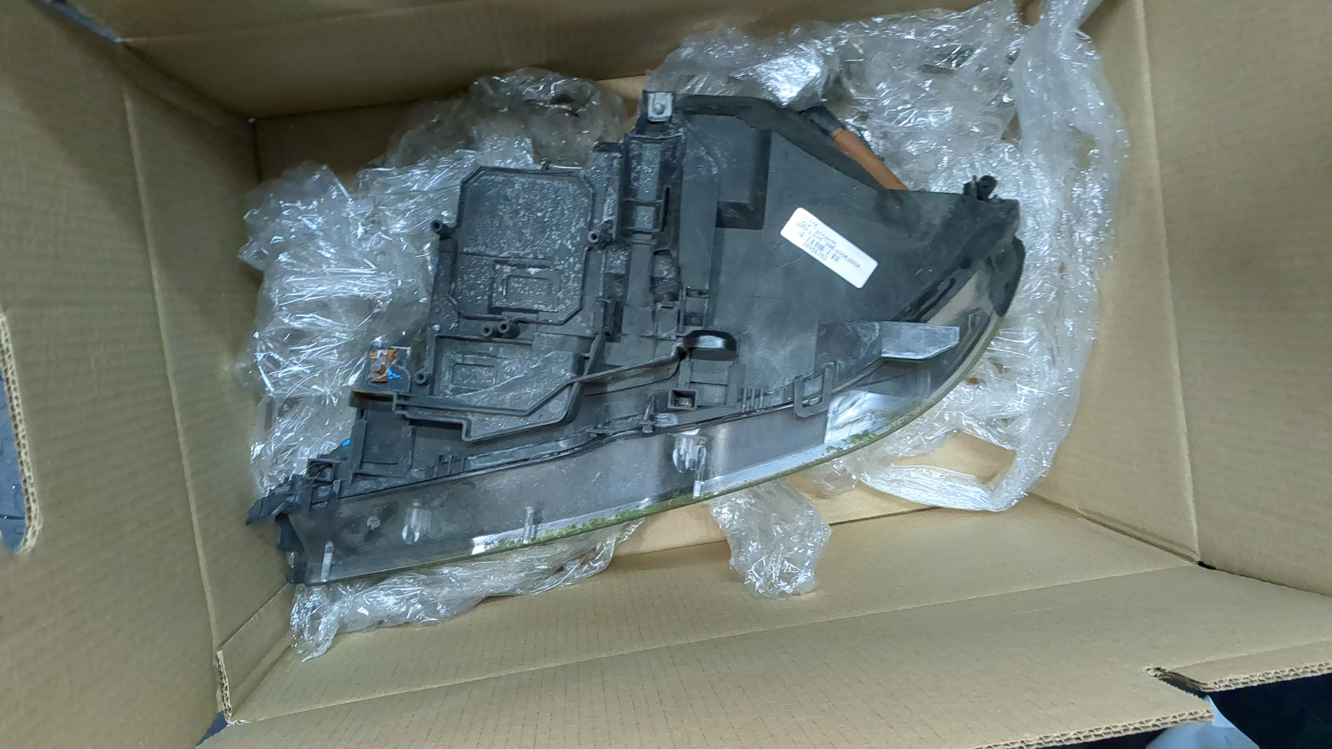 Фара правая