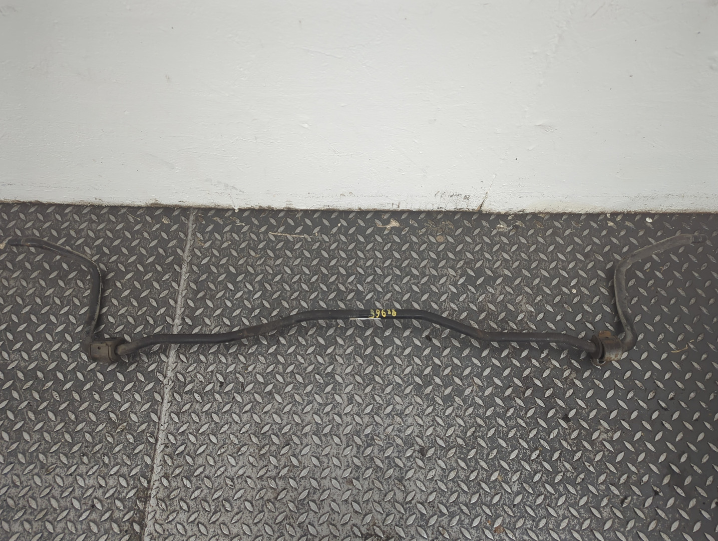 Стабилизатор передний