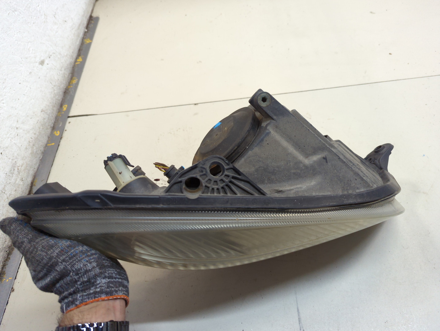 Фара правая