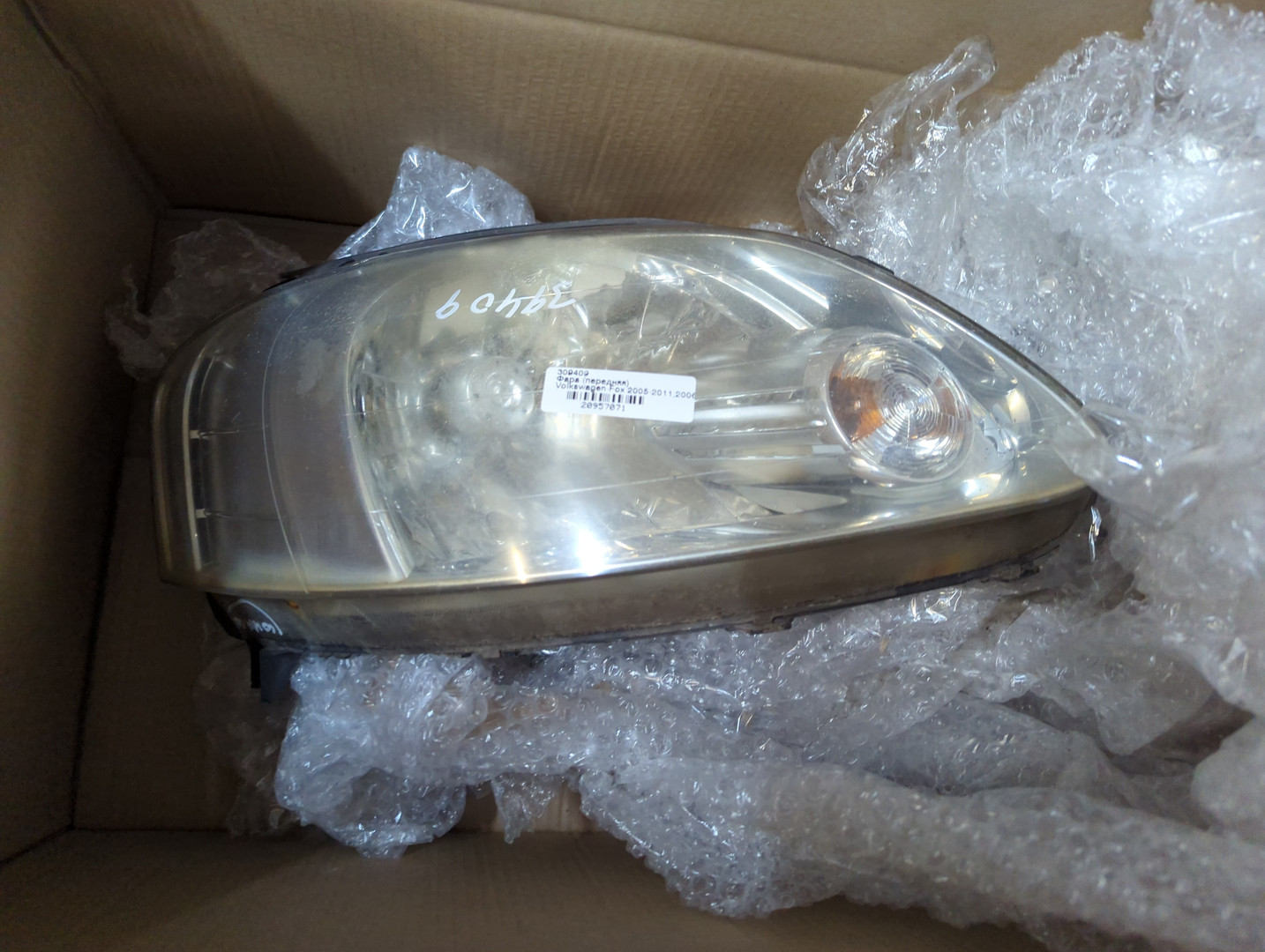 Фара правая