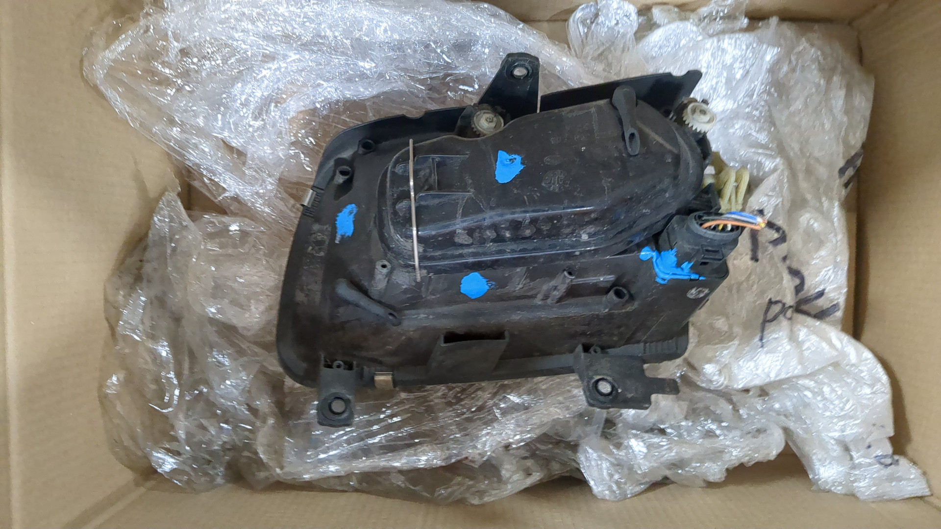 Фара правая