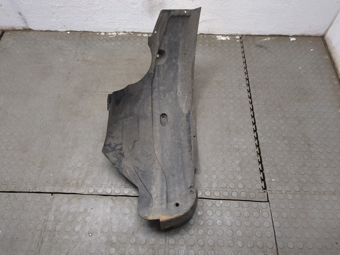 Локер передний левый