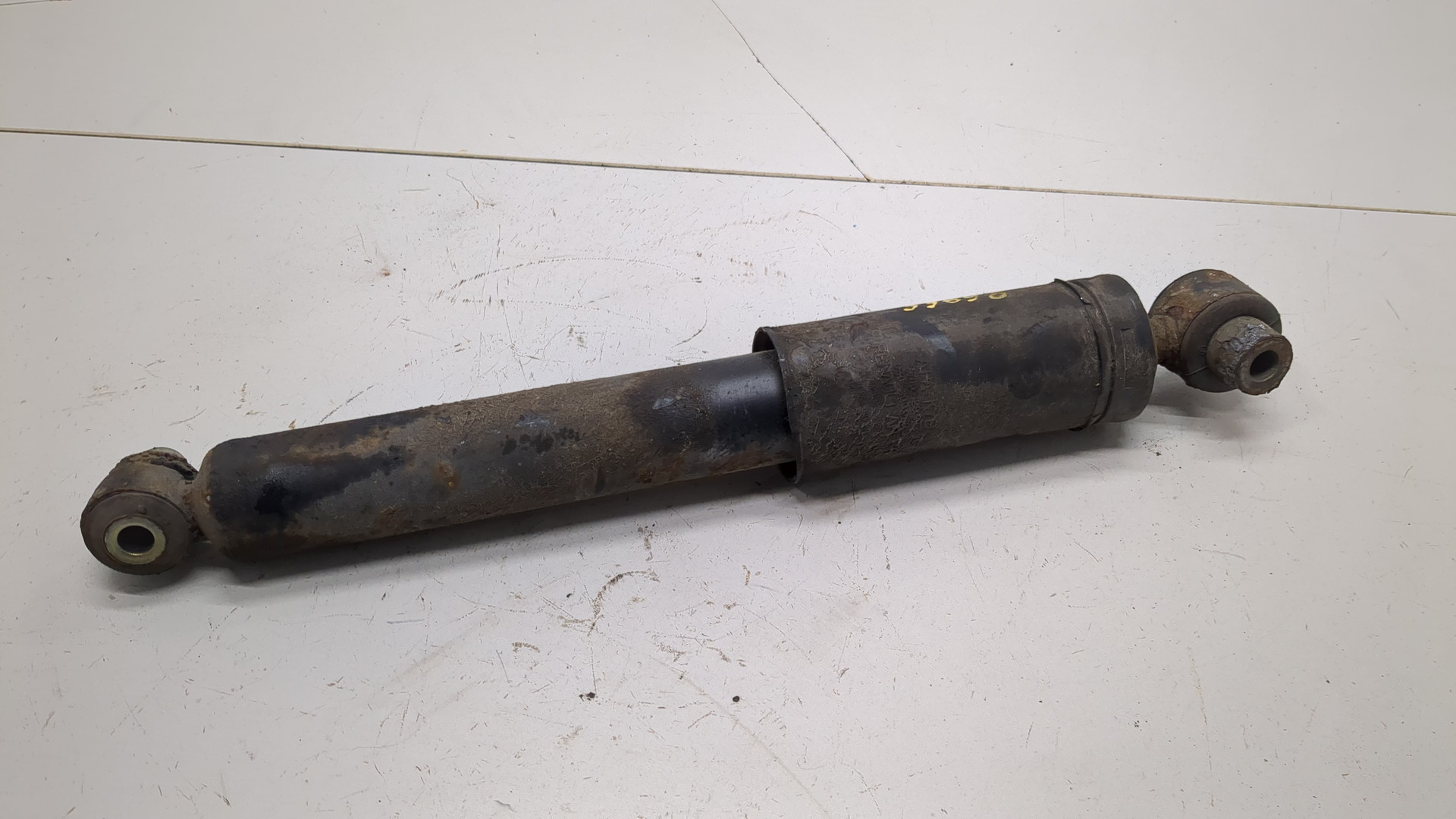 Амортизатор задний (стойка)