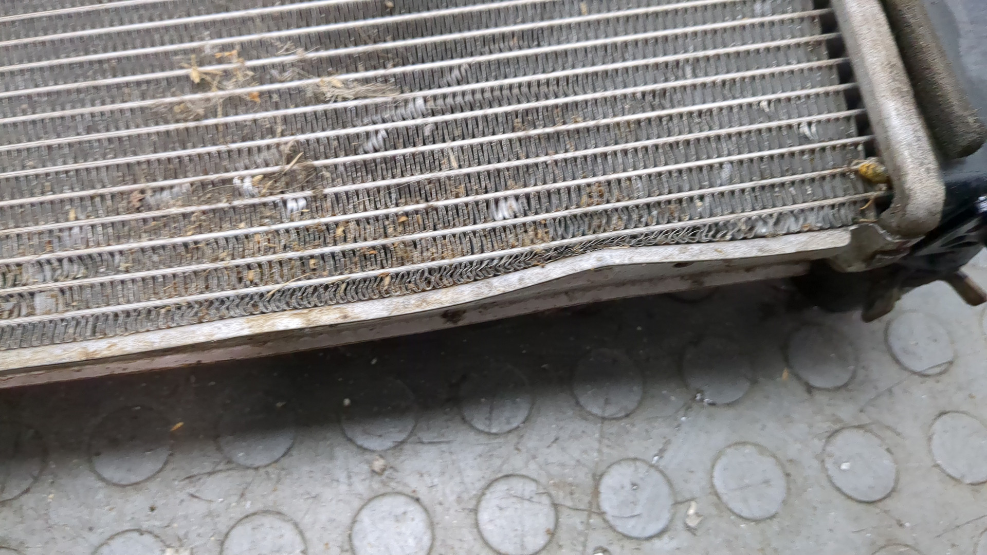 Радиатор охлаждения двигателя основной