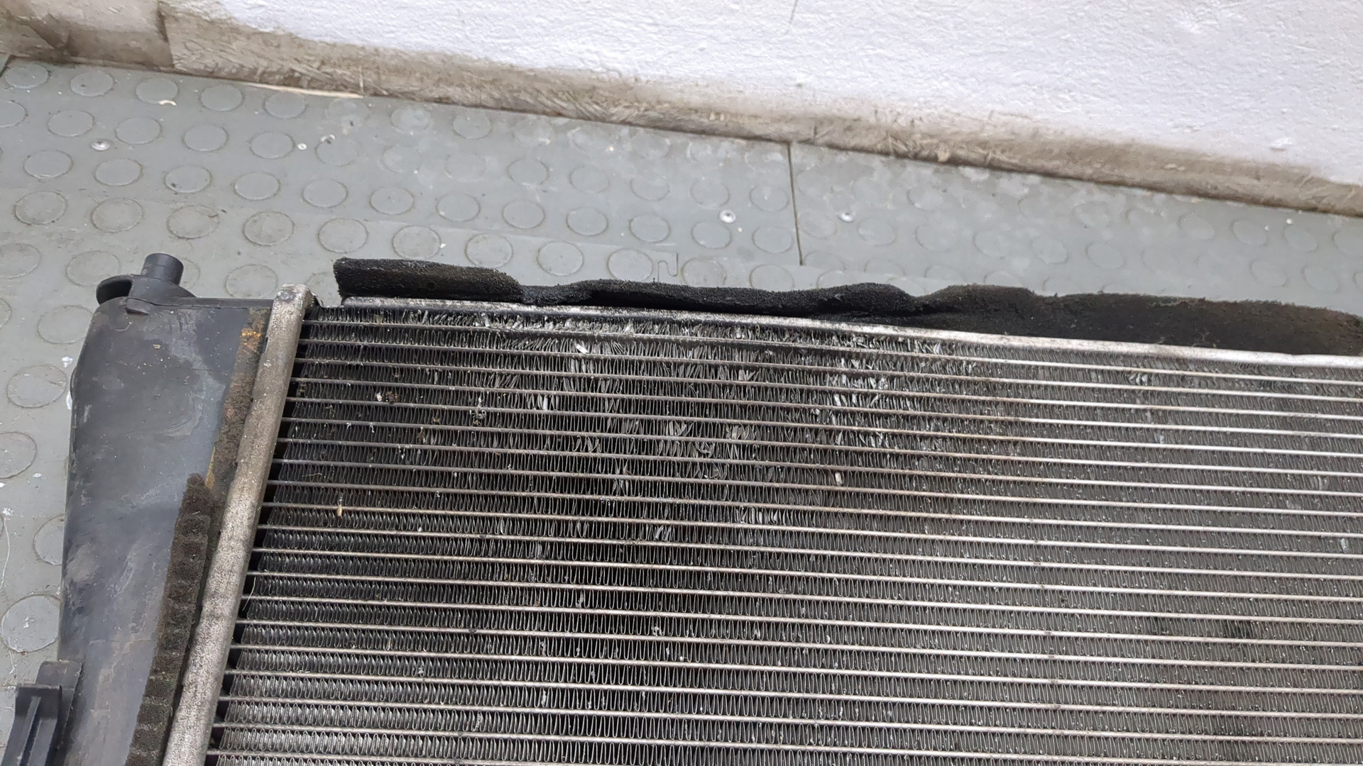 Радиатор охлаждения двигателя основной