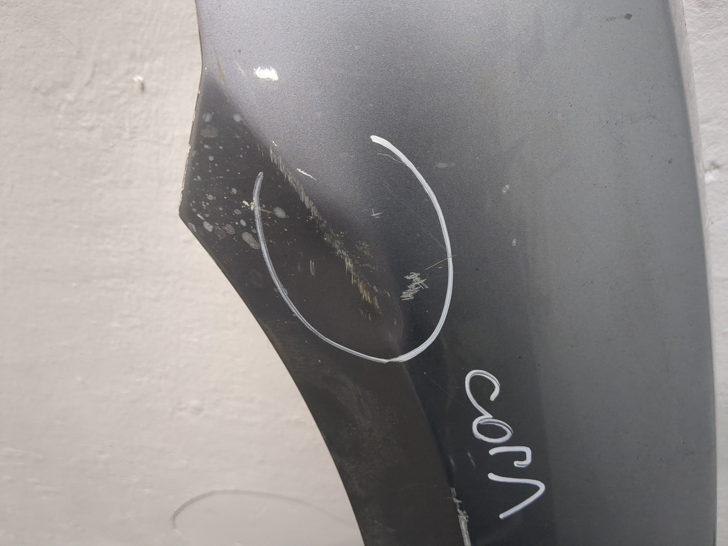 Крыло переднее левое