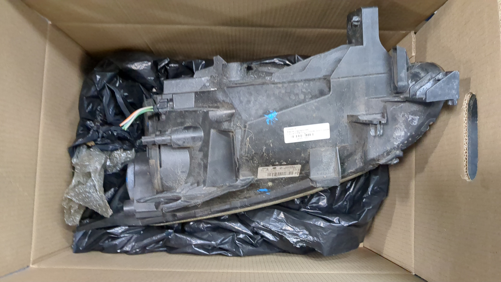 Фара правая