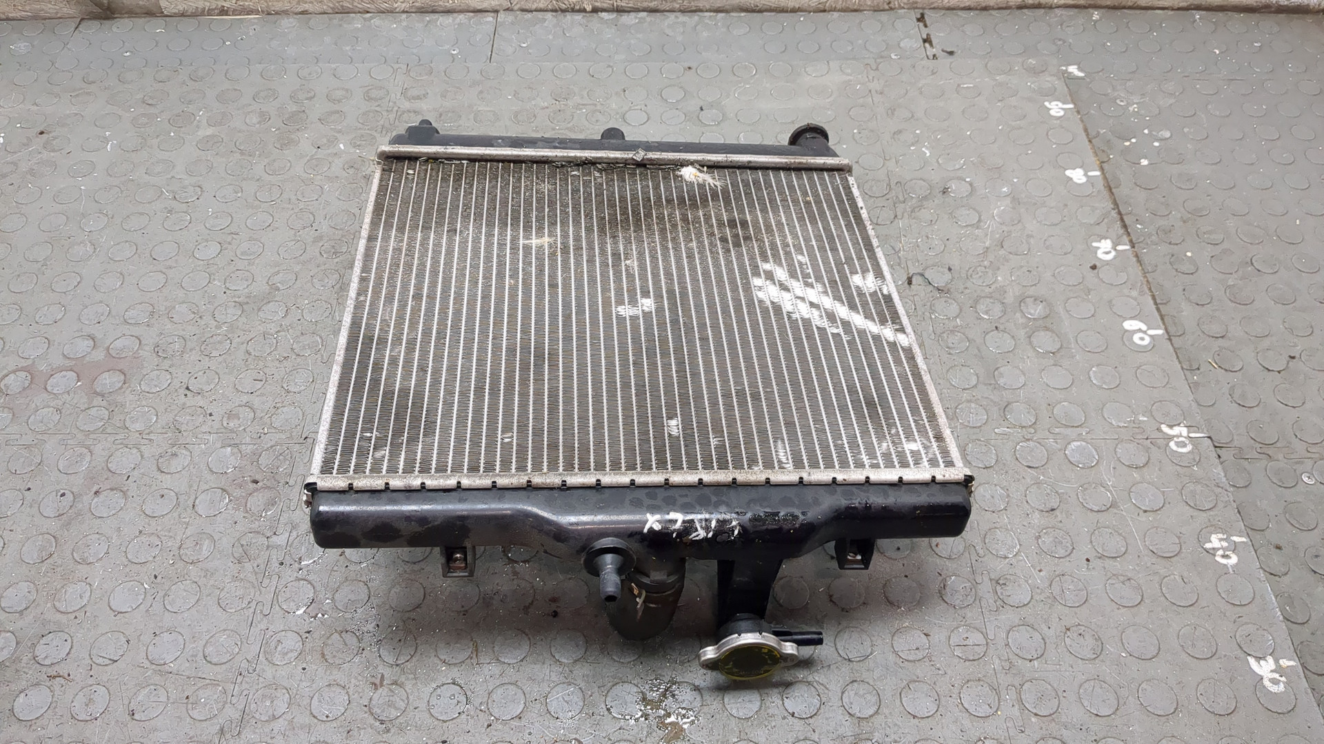 Радиатор охлаждения двигателя основной