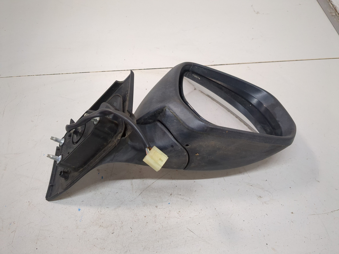 Зеркало правое электрическое