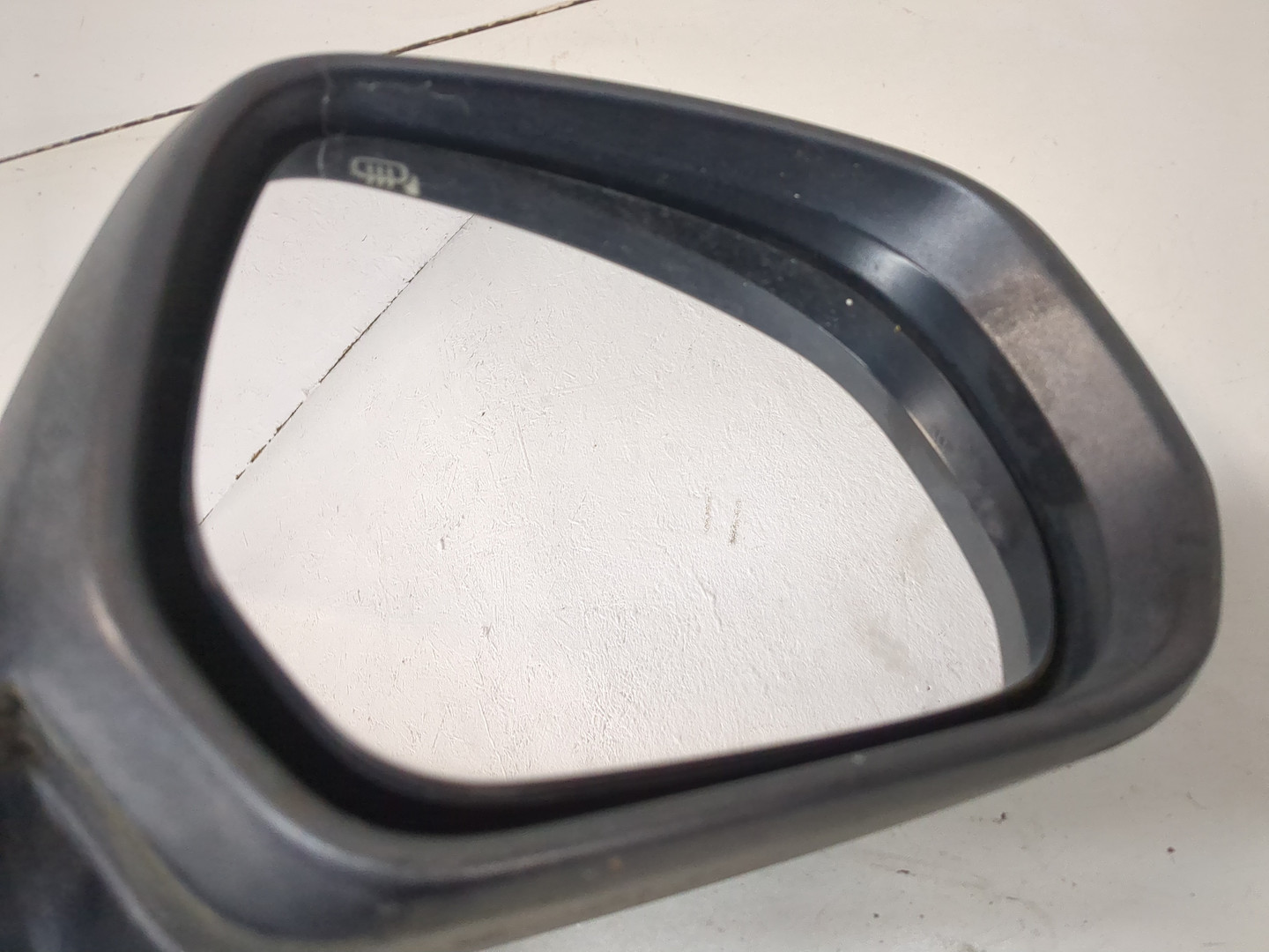 Зеркало правое электрическое