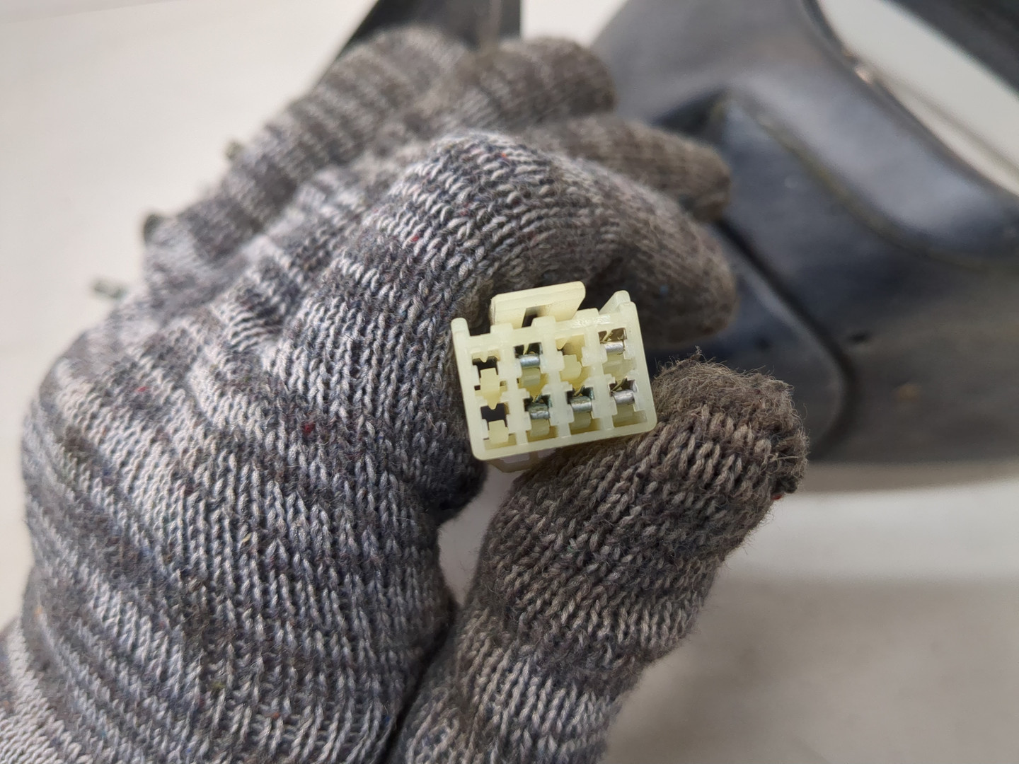 Зеркало правое электрическое