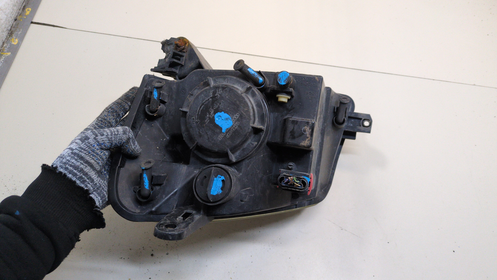 Фара правая