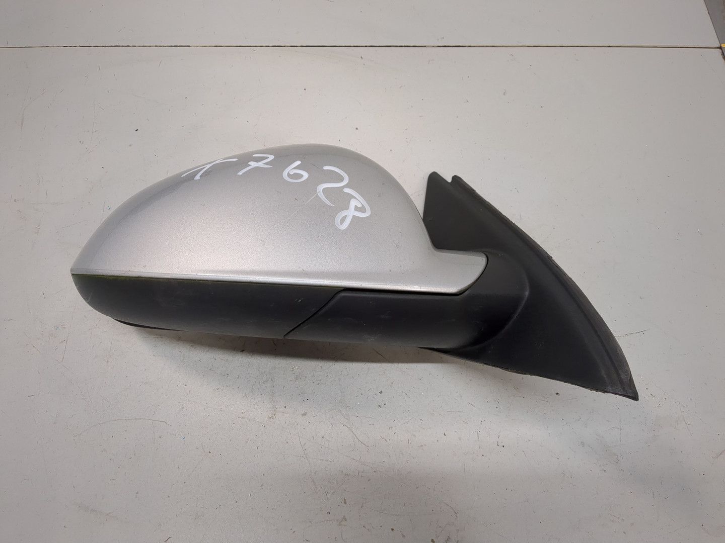 Зеркало правое электрическое