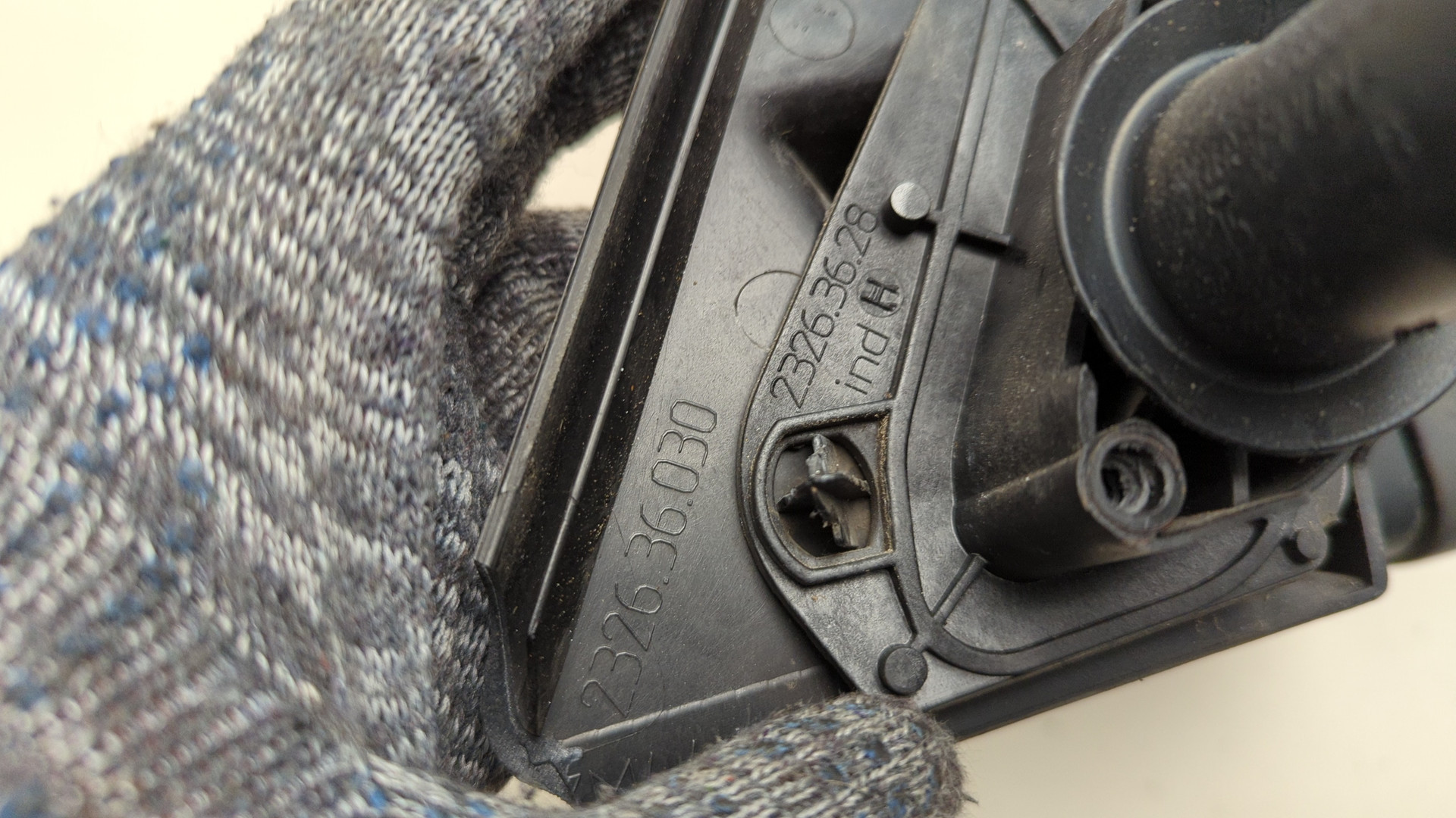 Зеркало правое электрическое