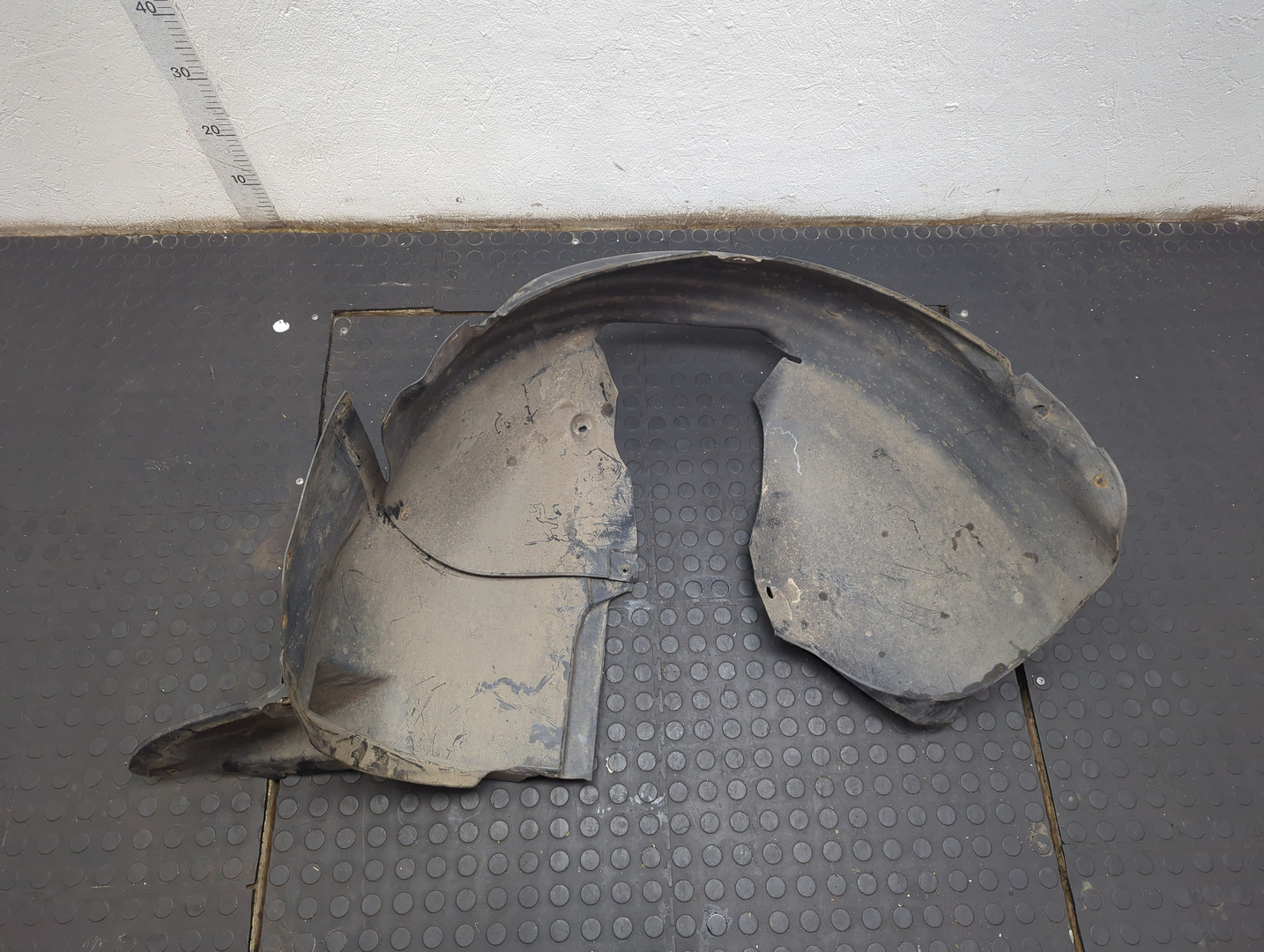 Локер передний левый