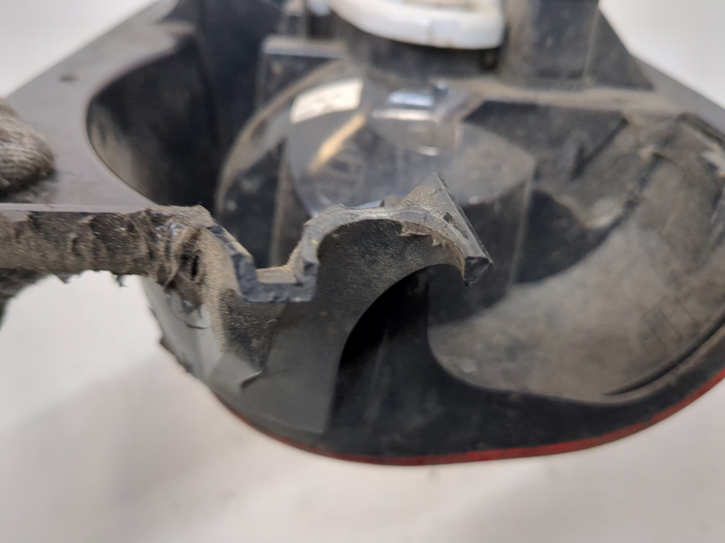 Фонарь задний левый