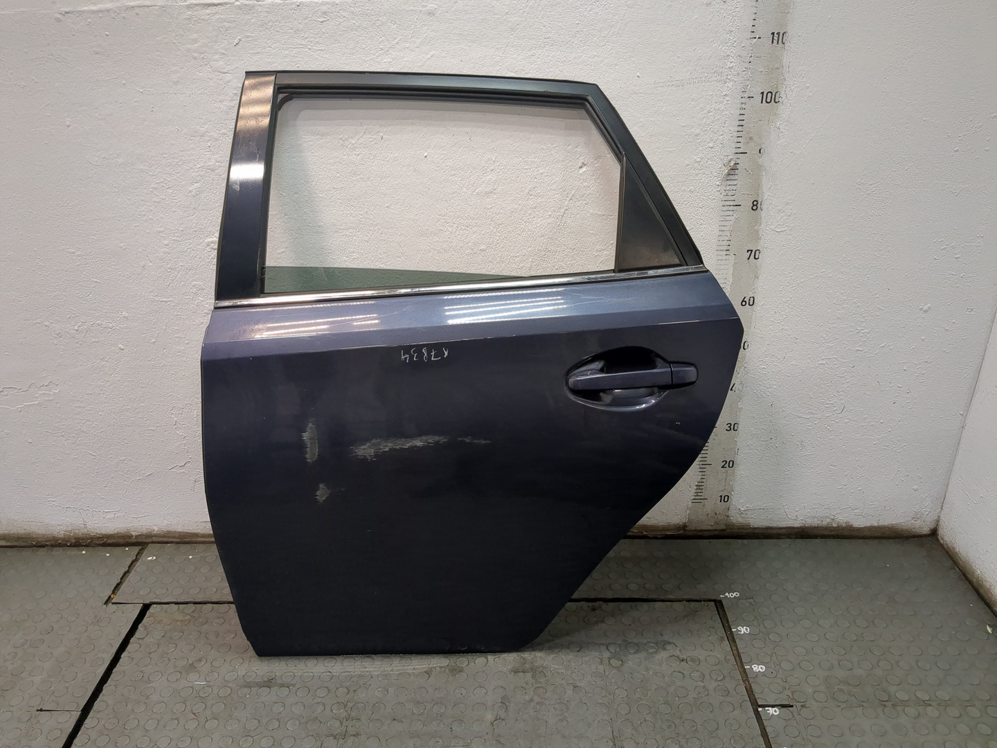 Дверь задняя левая