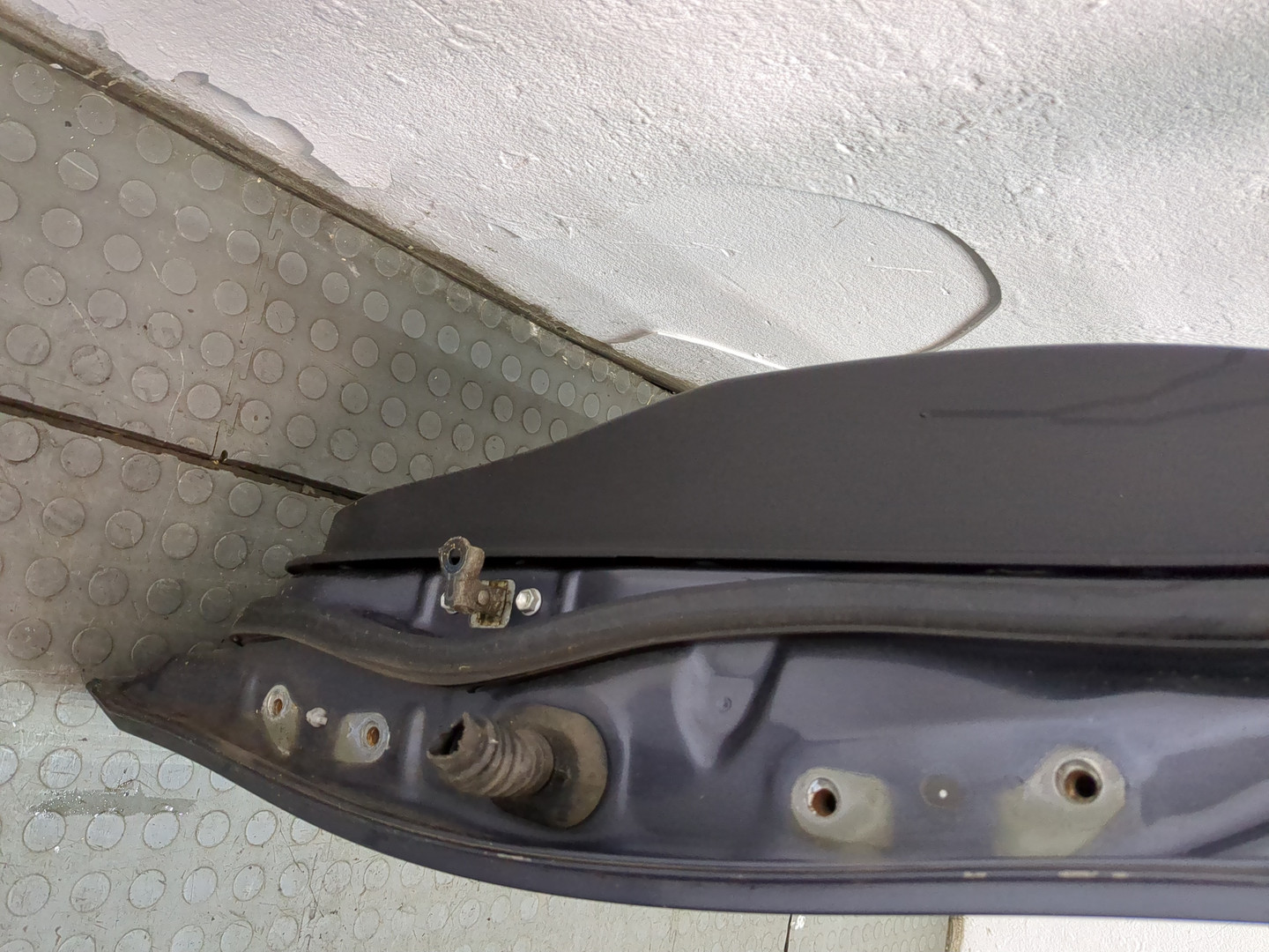 Дверь задняя левая