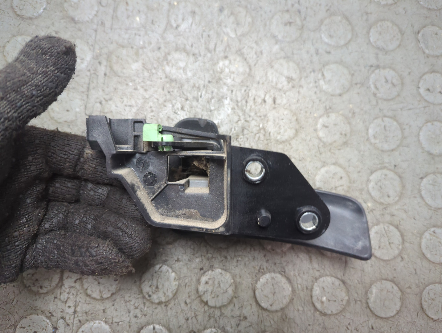 Ручка двери передней внутренняя правая