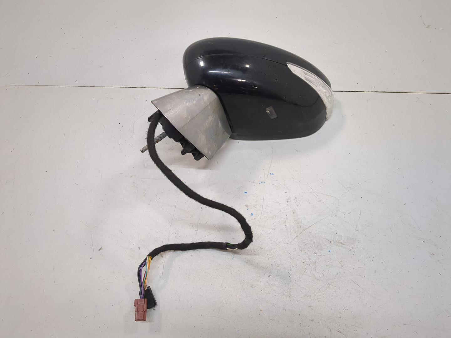 Зеркало левое электрическое