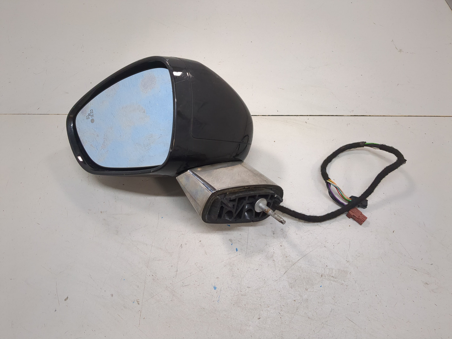 Зеркало левое электрическое