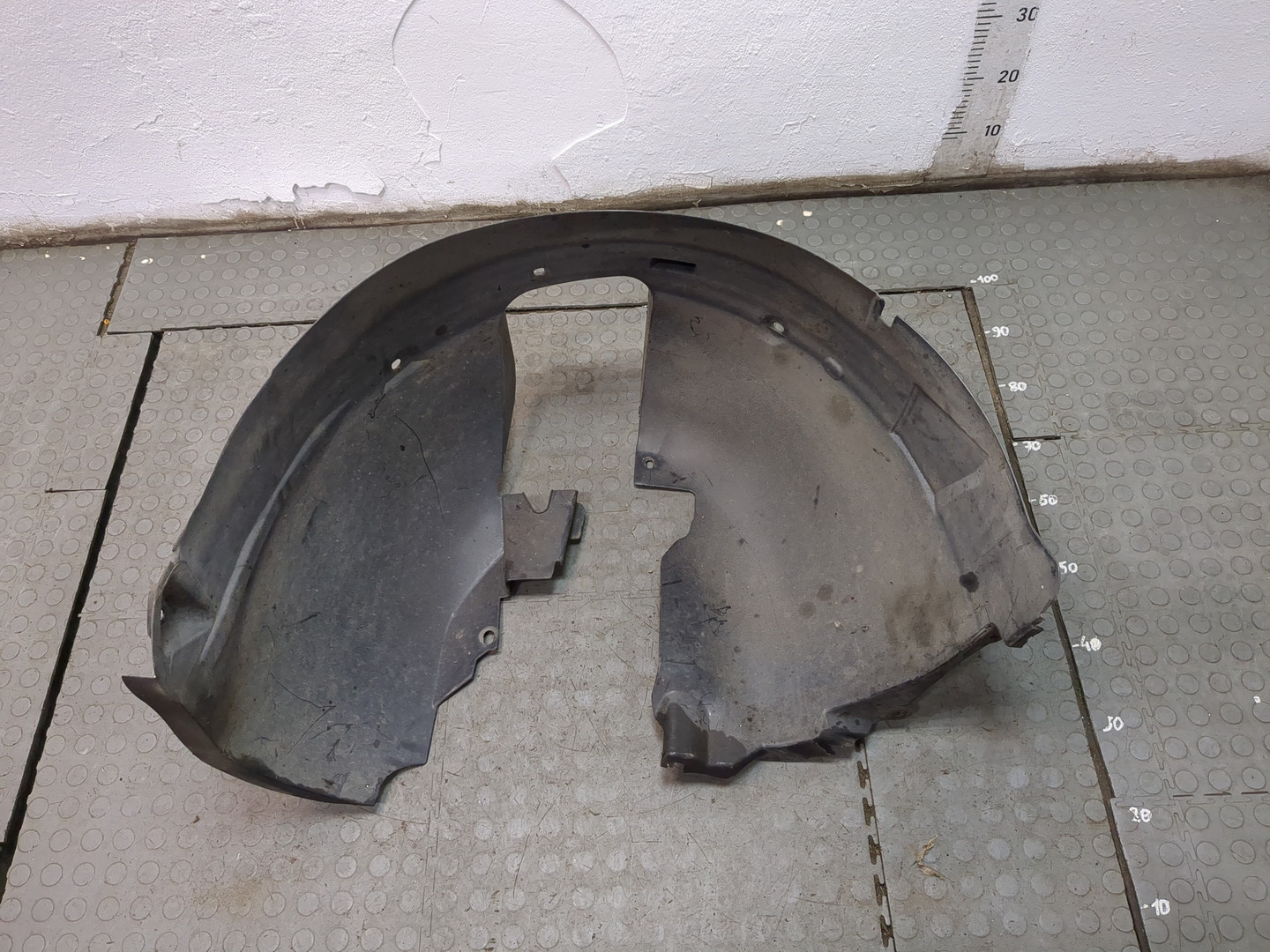 Локер передний правый