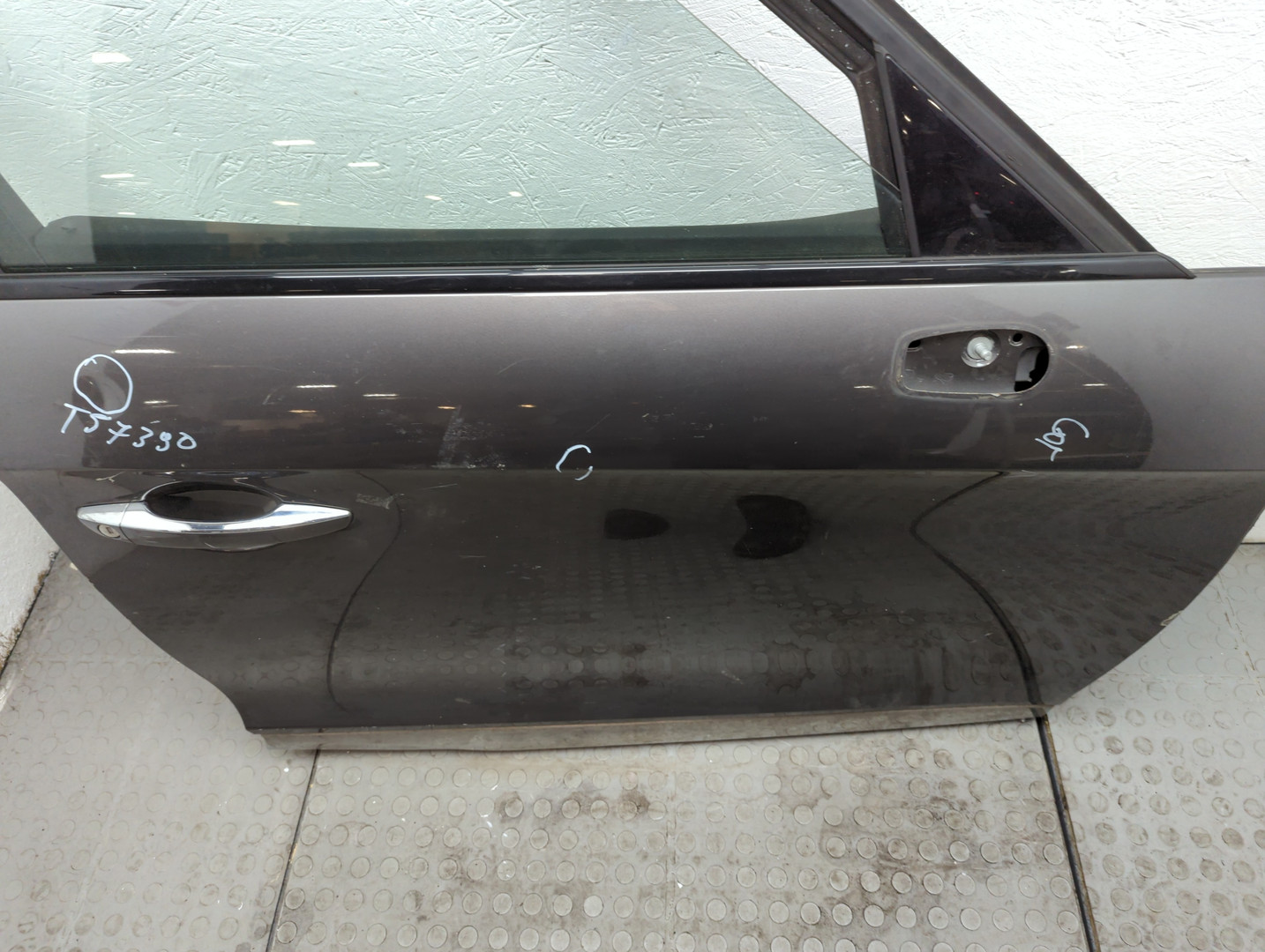 Дверь передняя правая